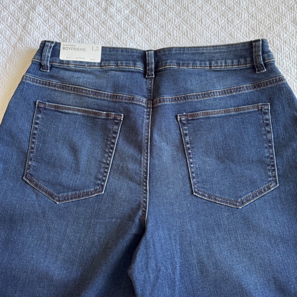 Chico's Platinum Boyfriend Jeans, Chico's size 1.5 - Picture 5 of 14